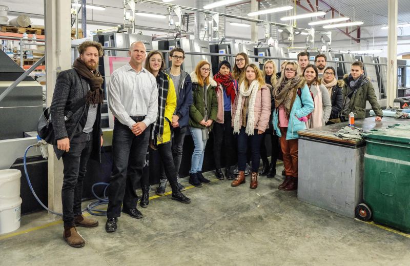 Hallgatóink szakmai látogatása a Pauker Nyomdában és a Plexi.hu üzemében