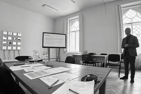 Sipos Levente oktatónk sikeres doktori védéséhez GRATULÁLUNK! 